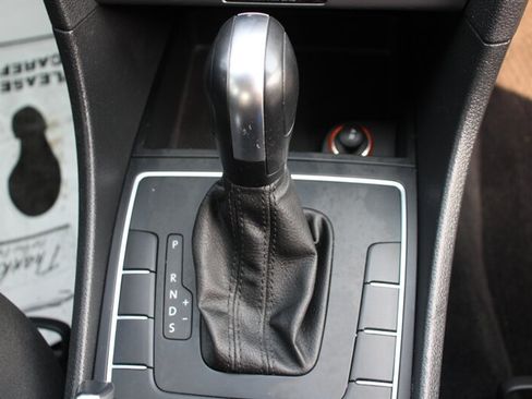 Used 2014 Volkswagen Passat 2.5 S FWD image 8