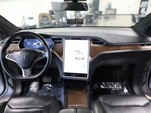 Used 2017 Tesla Model X 90D AWD/4WD image 22