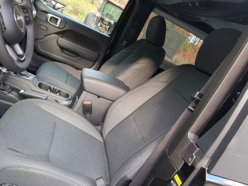 New 2026 Jeep Wrangler Sport AWD/4WD image 9