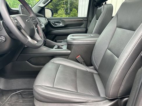 Used 2022 Chevrolet Tahoe Z71 w/ Luxury Package AWD/4WD image 10
