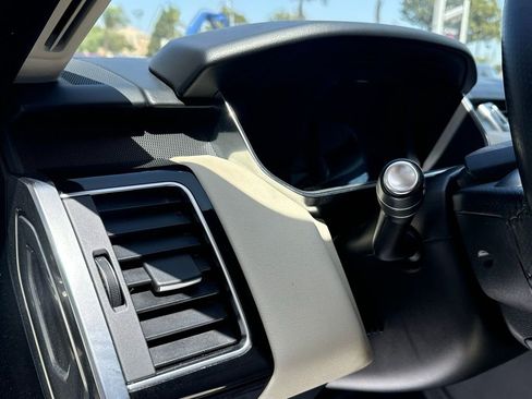 Used 2019 Land Rover Range Rover Sport HSE AWD/4WD image 17