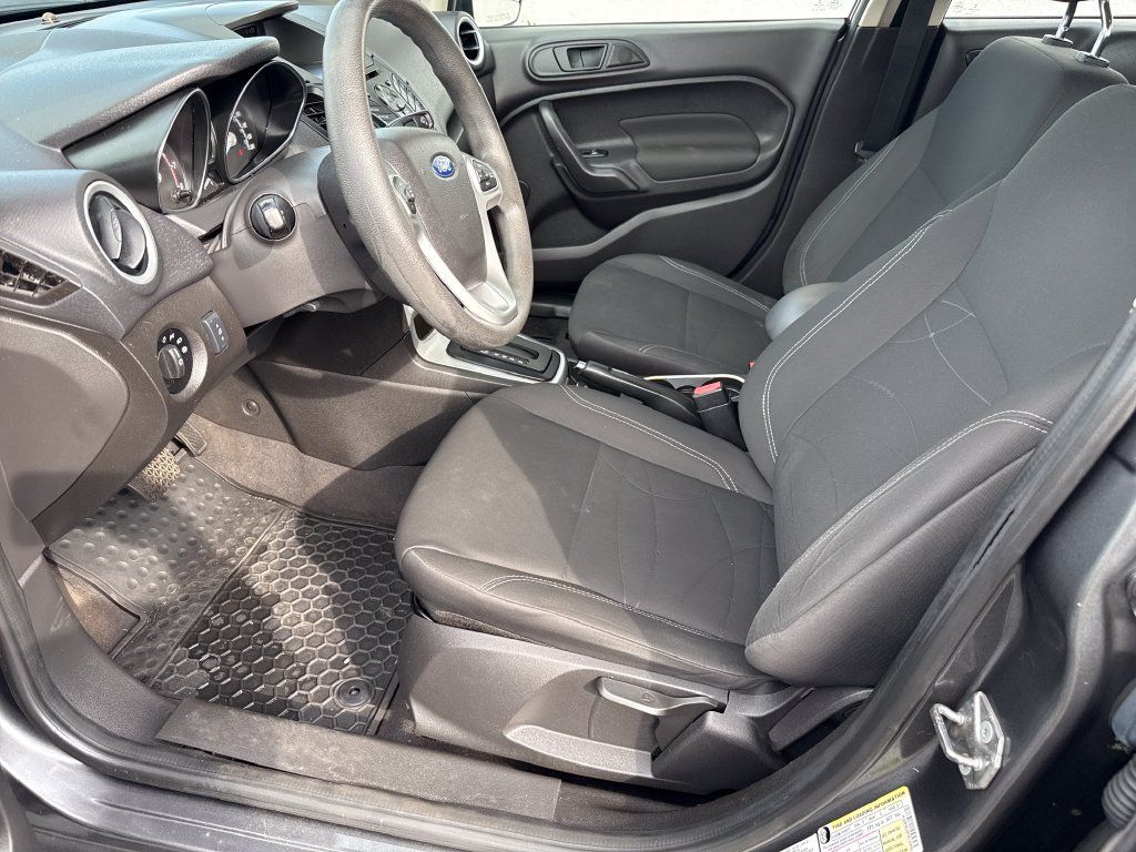 Used 2019 Ford Fiesta SE FWD image 13
