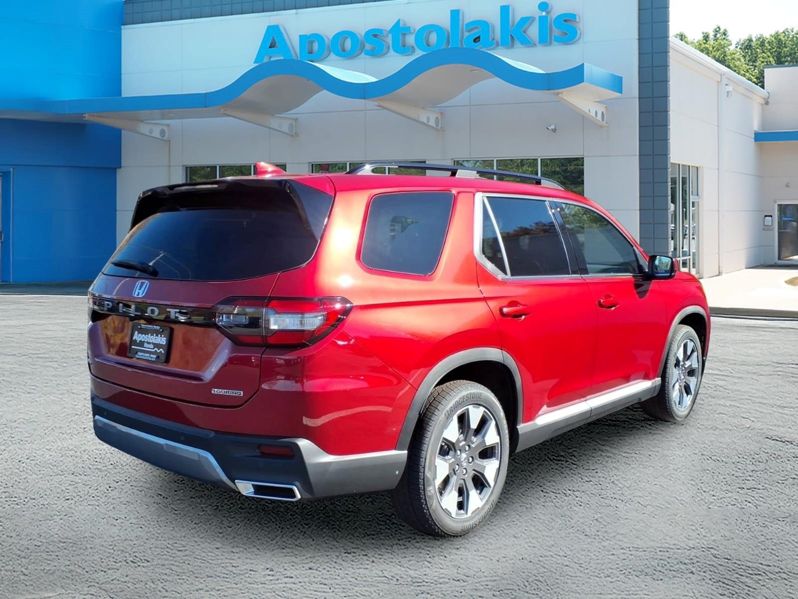New 2026 Honda Pilot Touring image 3