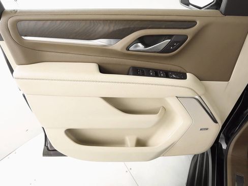 Used 2022 GMC Yukon XL Denali image 40