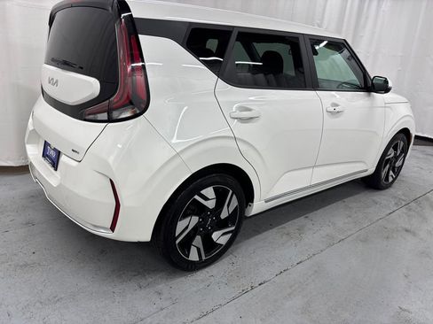 Used 2023 Kia Soul GT-Line FWD image 5