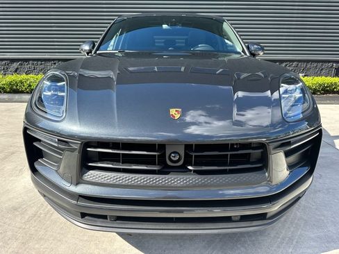 Used 2026 Porsche Macan AWD/4WD image 8