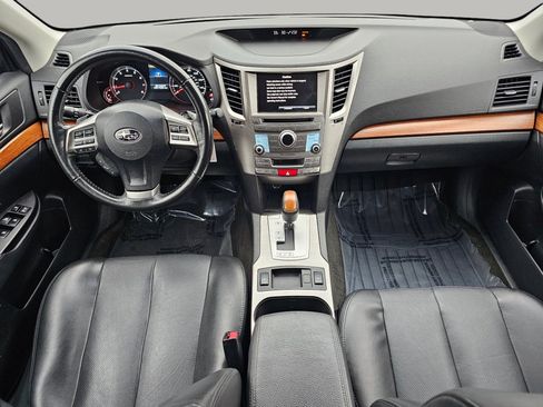 Used 2013 Subaru Outback 2.5i Limited image 2