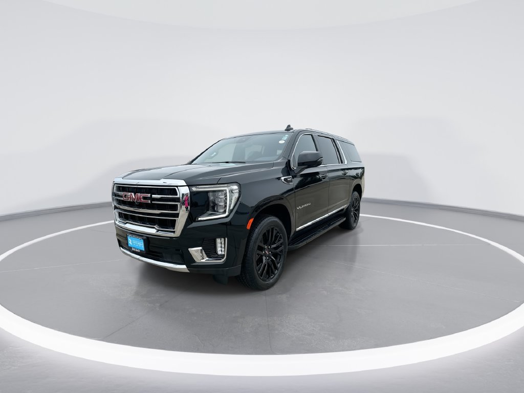 Certified 2024 GMC Yukon XL SLT w/ SLT Luxury Package AWD/4WD image 4