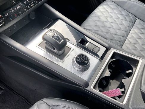 Used 2022 Mitsubishi Outlander SEL AWD/4WD image 16