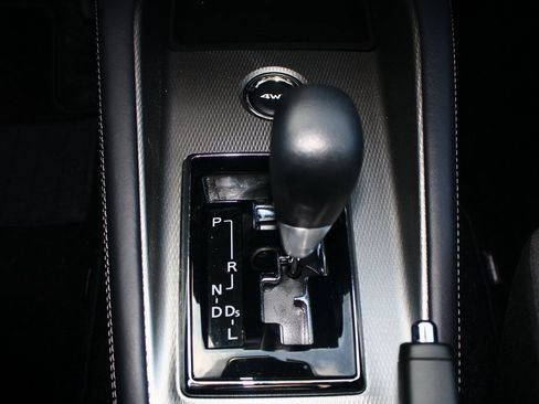 Used 2025 Mitsubishi Outlander Sport ES image 19