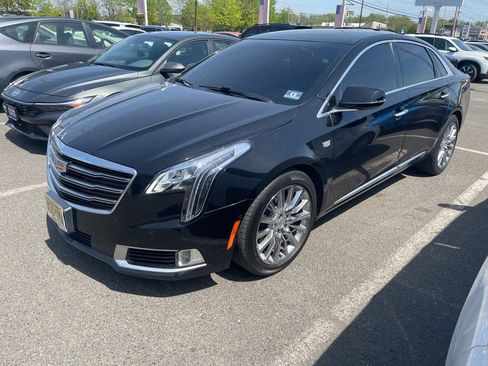 Used 2019 Cadillac XTS Luxury FWD image 2