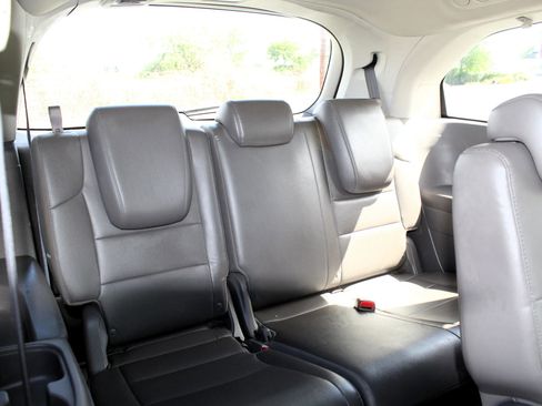 Used 2014 Honda Odyssey EX-L image 21
