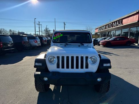 Used 2018 Jeep Wrangler Unlimited Sport S AWD/4WD image 8