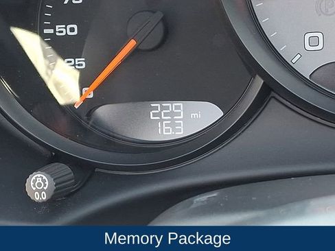 Used 2022 Porsche 718 Boxster S image 6