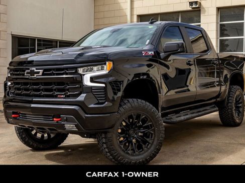 Used 2024 Chevrolet Silverado 1500 LT Trail Boss w/ Convenience Package II image 5