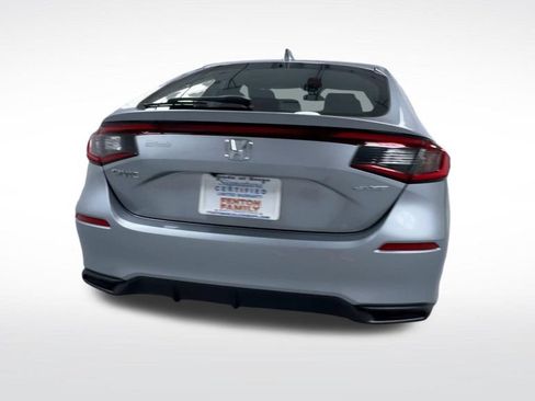 Used 2024 Honda Civic Sport image 8