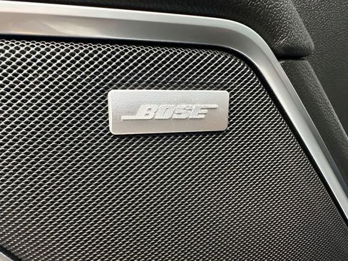 Used 2022 GMC Sierra 1500 SLT w/ SLT Convenience Package image 19