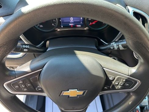 Used 2023 Chevrolet Equinox LT image 18
