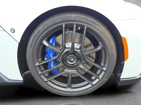 Used 2024 Maserati MC20 Cielo image 21