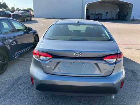 Used 2024 Toyota Corolla LE FWD image 12