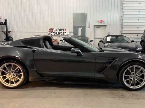 Used 2019 Chevrolet Corvette Grand Sport RWD image 9