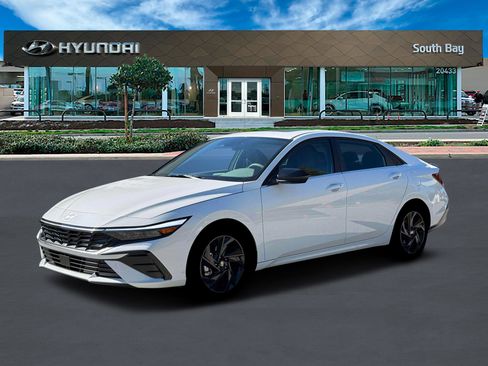 New 2026 Hyundai Elantra SEL Sport image 2