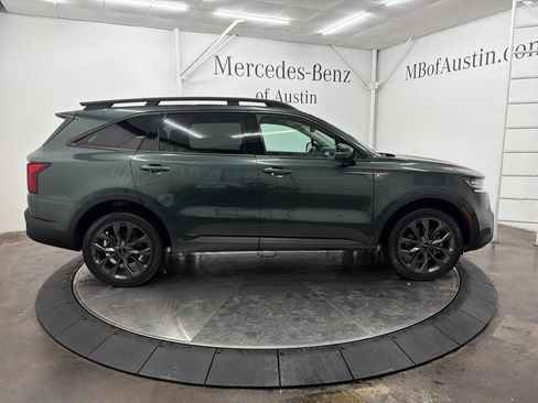 Used 2022 Kia Sorento SX Prestige w/ Rust Color Package AWD/4WD image 8