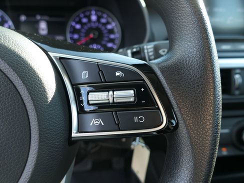 Used 2024 Kia Forte LXS w/ LXS Technology Package image 16