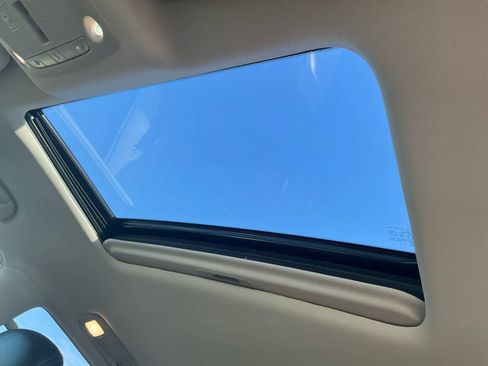 Used 2024 Nissan Armada Platinum w/ Captain's Chairs Package image 18