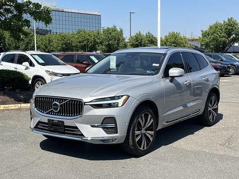 Used 2022 Volvo XC60 B5 Inscription w/ Advanced Package FWD image 5