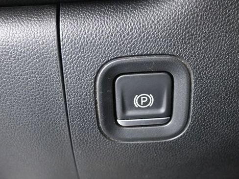 Used 2020 GMC Sierra 1500 AT4 w/ AT4 Premium Package AWD/4WD image 21