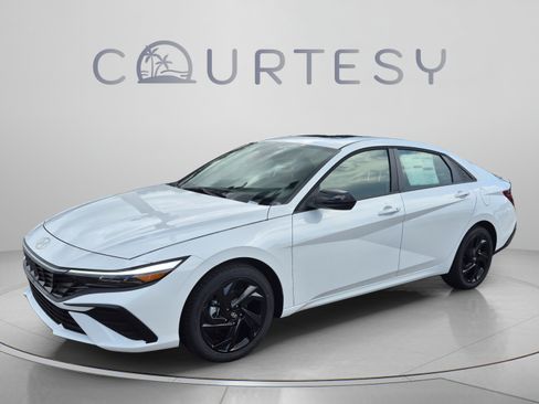 New 2026 Hyundai Elantra SEL Sport FWD image 1