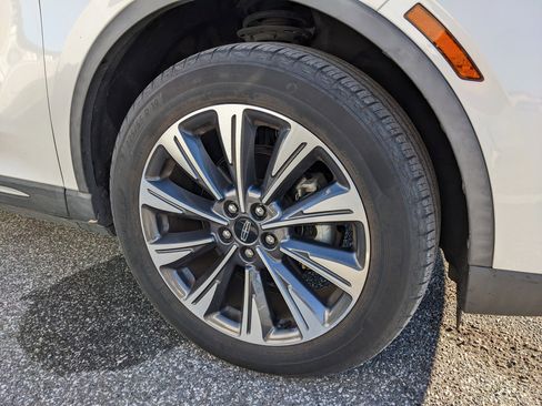 Used 2021 Lincoln Corsair Reserve image 7