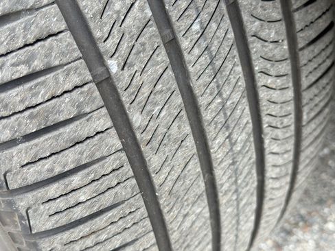 Used 2025 Land Rover Range Rover SE image 9