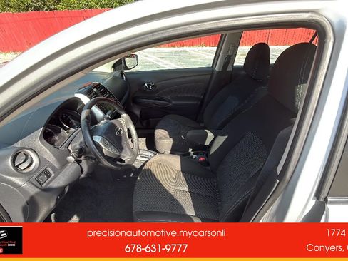 Used 2018 Nissan Versa SV w/ SV Special Edition Package FWD image 8