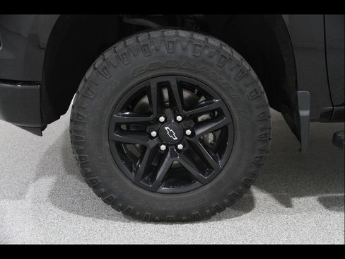 Used 2022 Chevrolet Silverado 1500 LT Trail Boss w/ Convenience Package II image 23