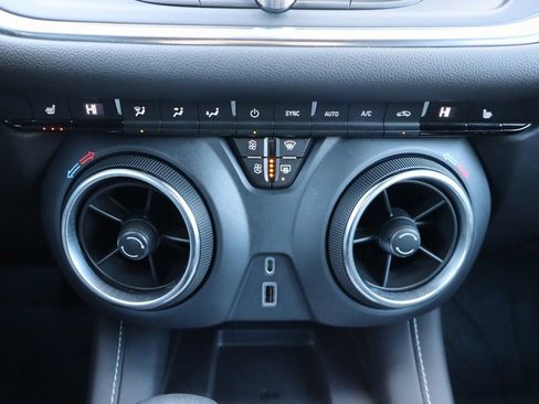 Used 2023 Chevrolet Blazer LT w/ Convenience Package image 10