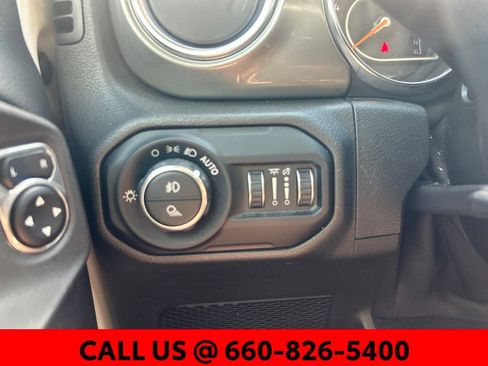 Used 2021 Jeep Gladiator Overland AWD/4WD image 23
