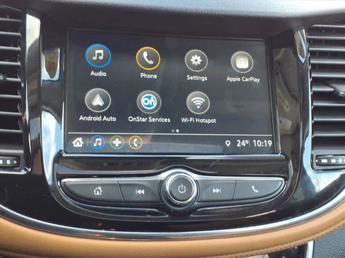 Used 2018 Chevrolet Trax Premier image 16