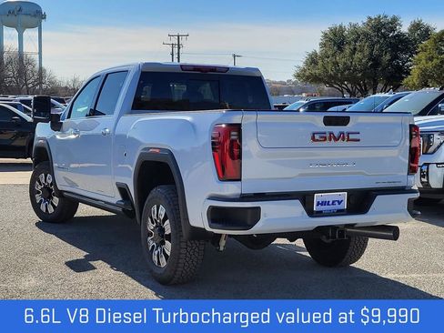 New 2026 GMC Sierra 2500 Denali w/ Denali Reserve Package image 3