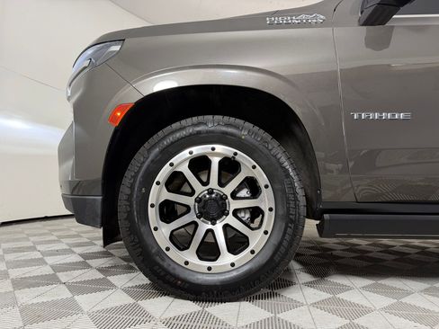 Used 2021 Chevrolet Tahoe High Country w/ Premium Package AWD/4WD image 10