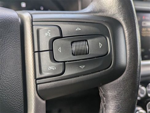 Used 2022 GMC Yukon XL Denali image 15