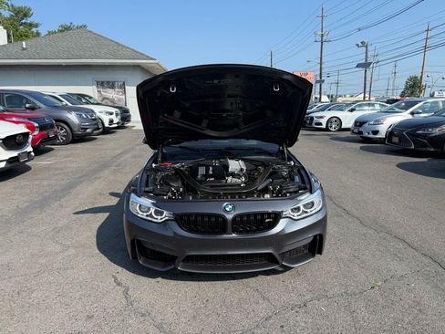 Used 2015 BMW M4 Convertible RWD image 40