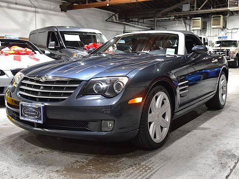 Used 2006 Chrysler Crossfire Limited RWD image 4