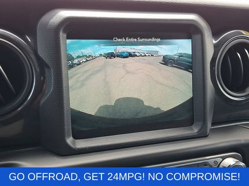 Used 2022 Jeep Wrangler Unlimited Sport AWD/4WD image 20