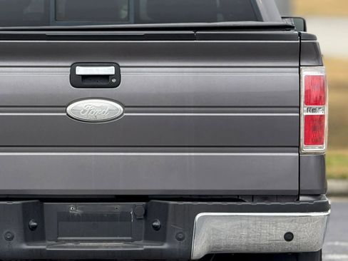 Used 2011 Ford F150 XLT w/ XLT Chrome Pkg image 14
