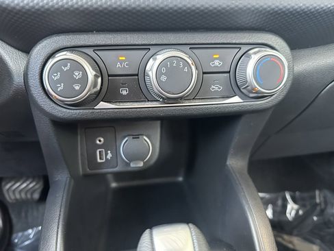 Used 2023 Nissan Kicks S image 22