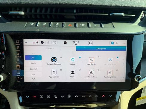 New 2026 Jeep Grand Cherokee Limited w/ Luxury Tech Group II RWD image 30