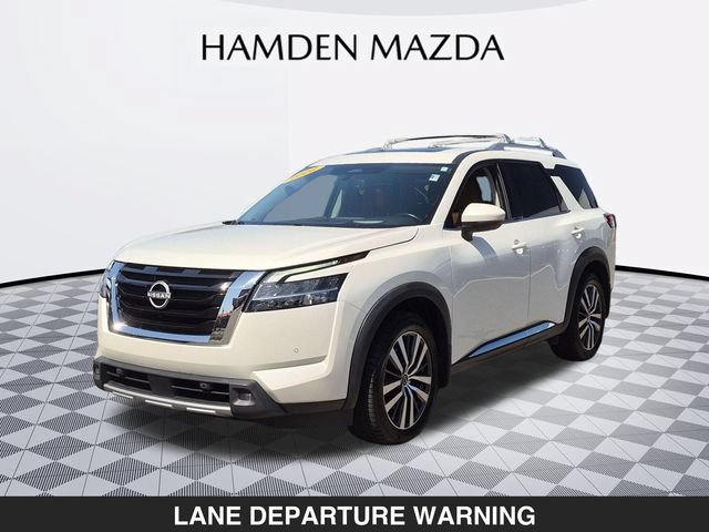 Used 2022 Nissan Pathfinder Platinum w/ Cargo Package AWD/4WD image 8
