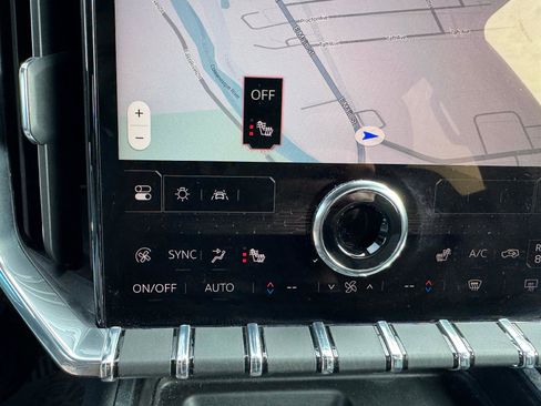 Used 2025 GMC Acadia Elevation image 33